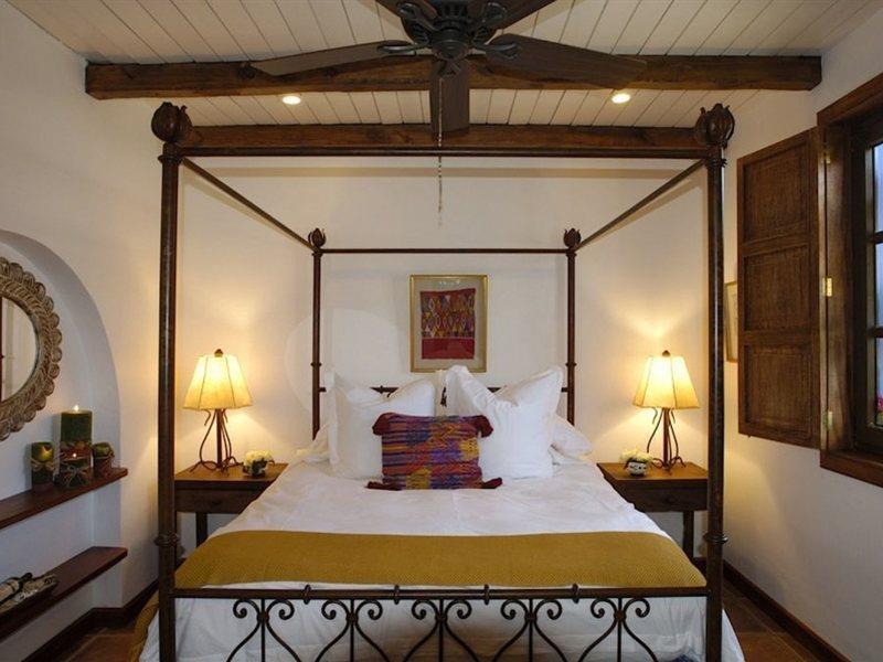 Casa Encantada By Porta Hotels Antigua Exteriör bild