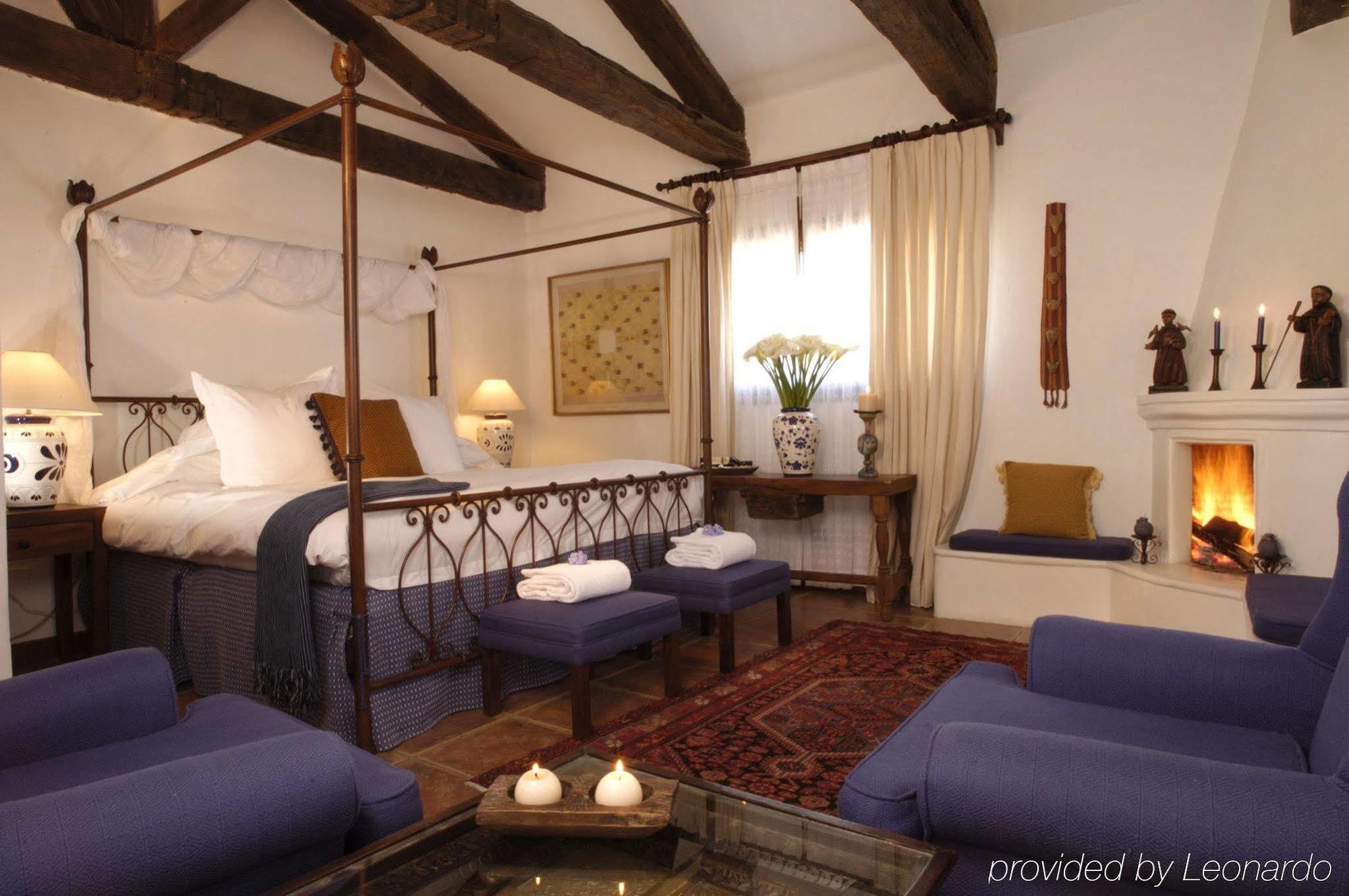 Casa Encantada By Porta Hotels Antigua Exteriör bild