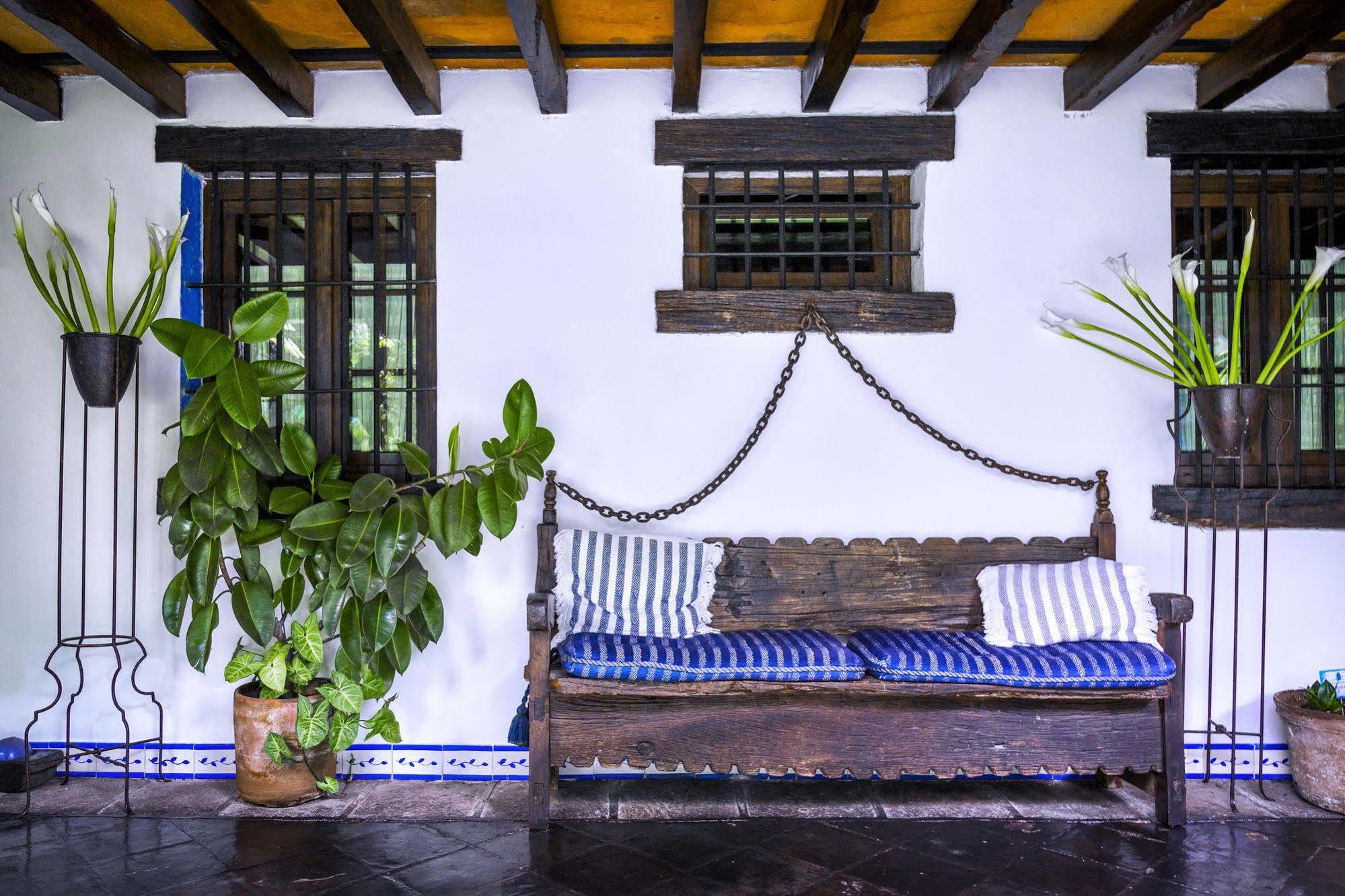 Casa Encantada By Porta Hotels Antigua Exteriör bild