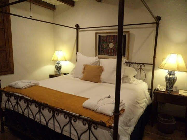 Casa Encantada By Porta Hotels Antigua Exteriör bild